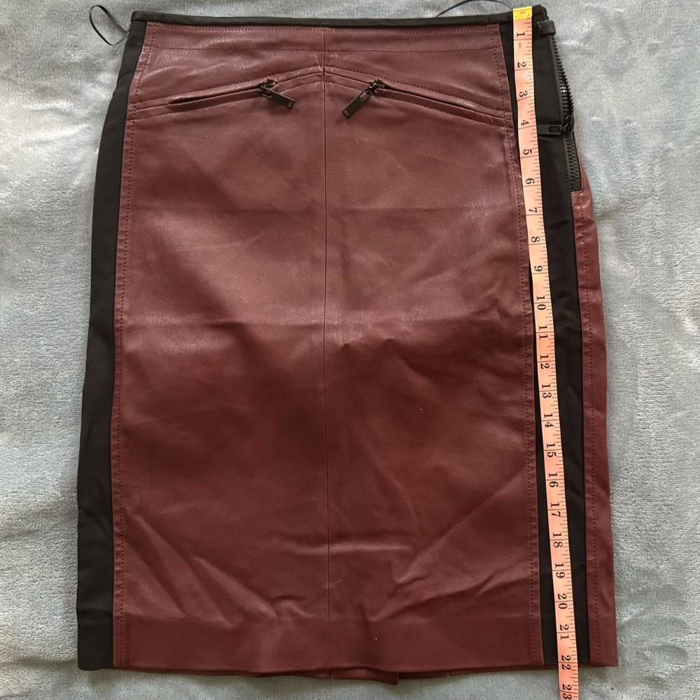 Louis Vuitton leather skirt - Picture 2 of 11